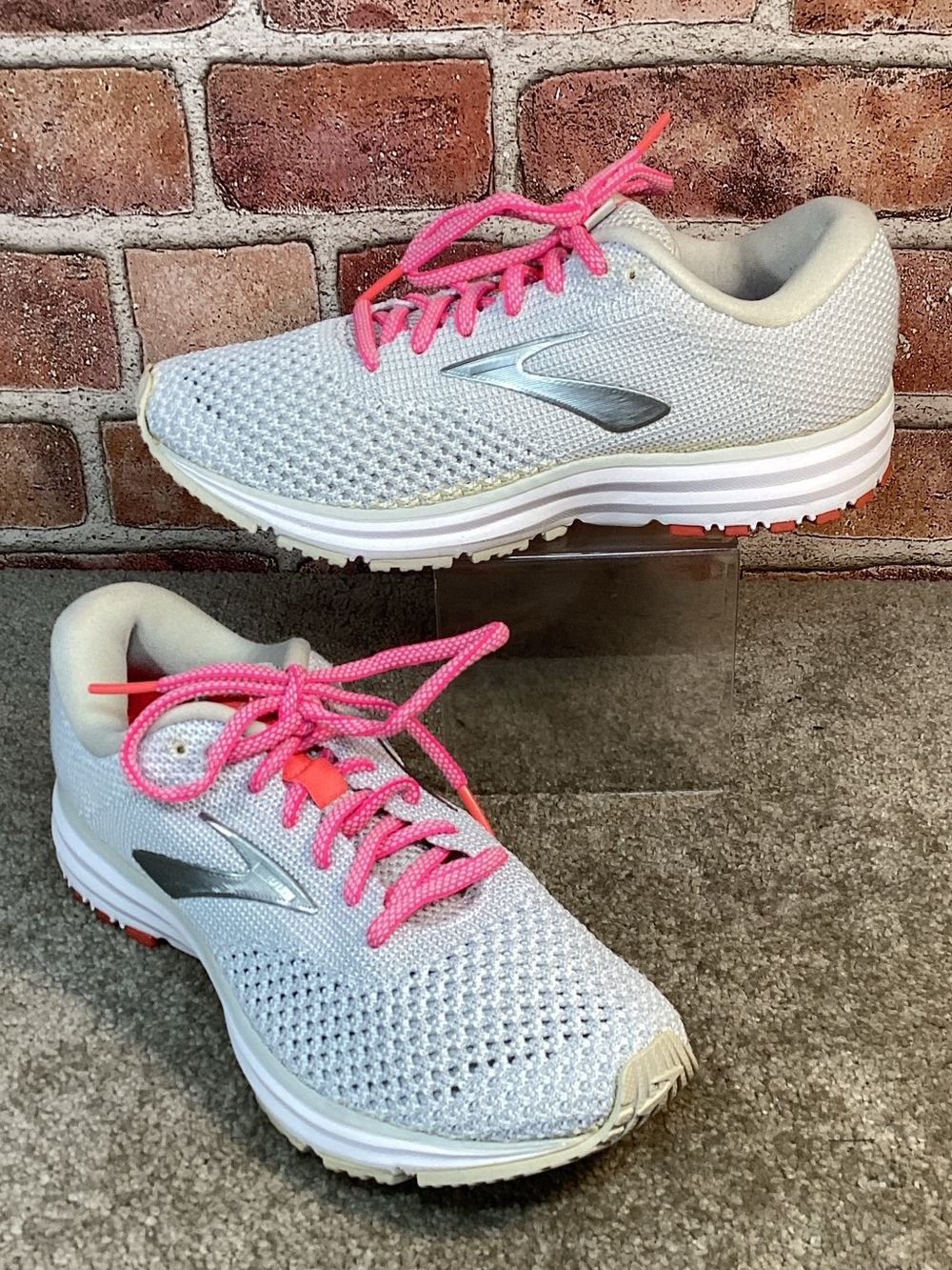 Brooks Revel 2 Women’s running shoes sneakers size 6.5